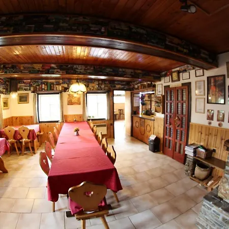 U Studanky Lodge *